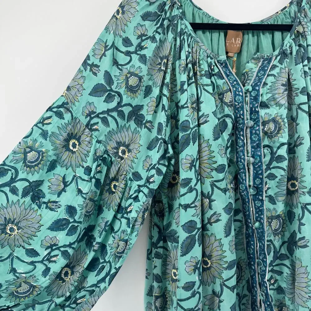 Clara the Label Victoria Dunn Briar Blouse in Blue Bonnet Sz 2XL Block Print NWT - Picture 3 of 10